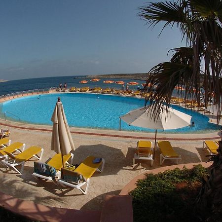 Comino Hotel 外观 照片