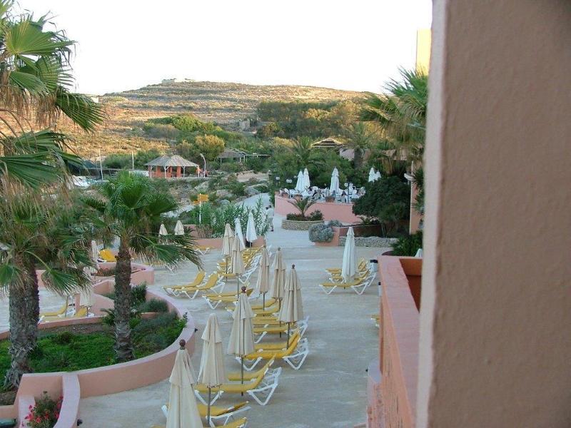 Comino Hotel 外观 照片