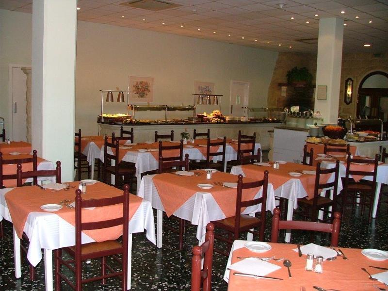 Comino Hotel 外观 照片