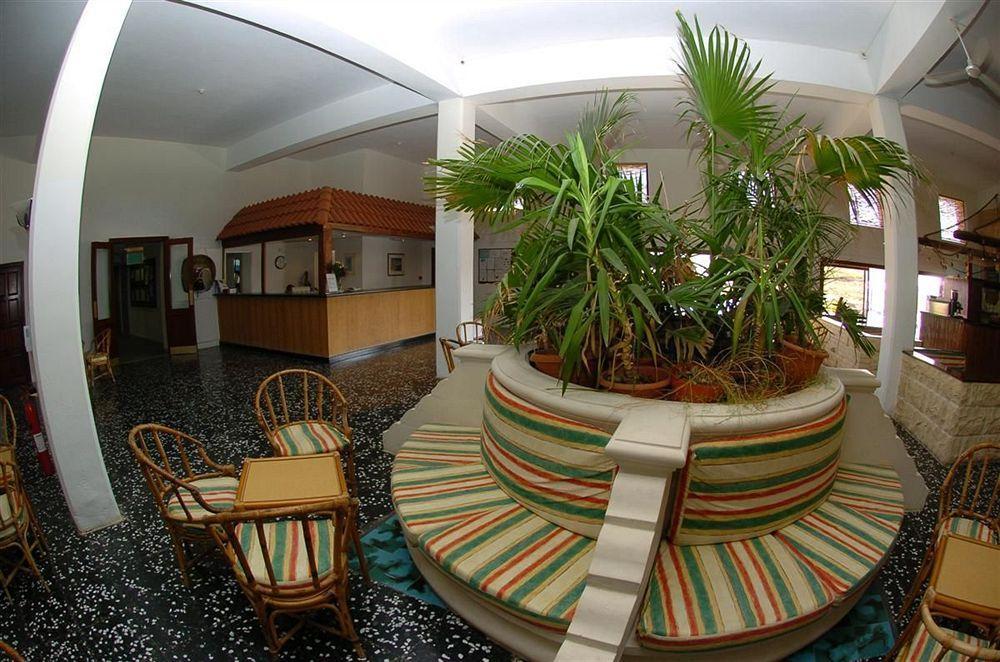 Comino Hotel 外观 照片