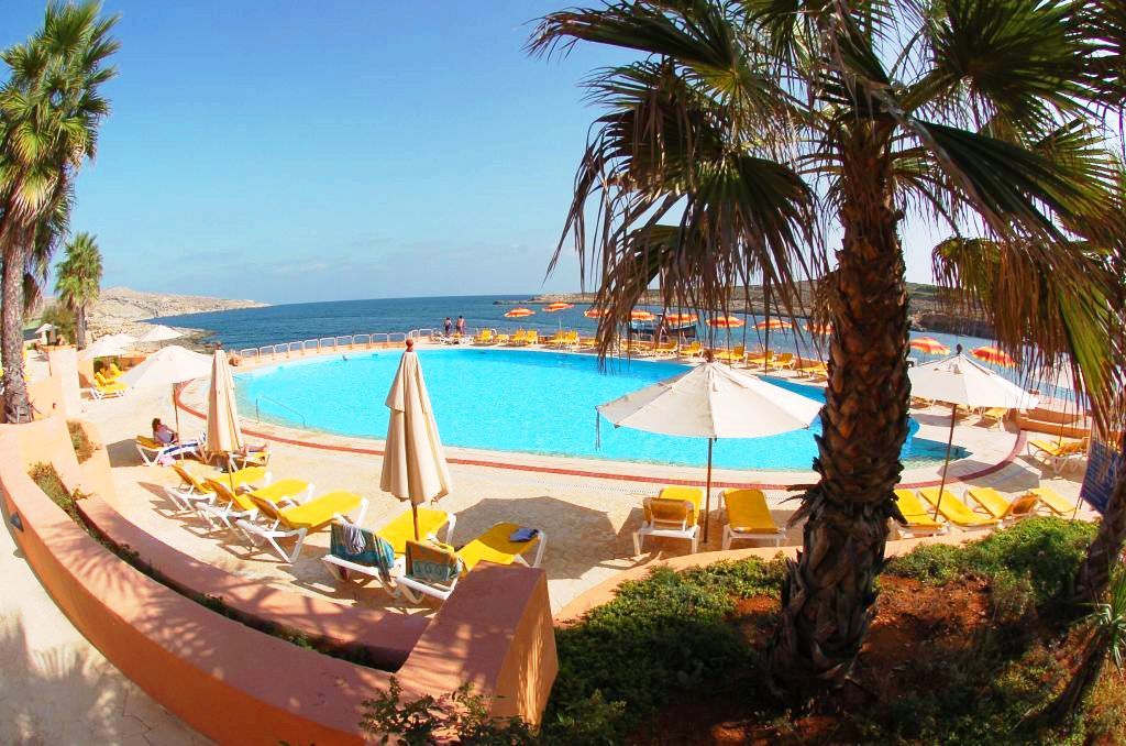 Comino Hotel 外观 照片